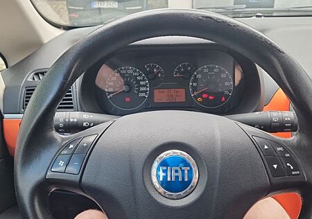 Fiat Punto 1.4 8V Active Active