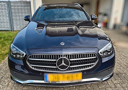 Mercedes-Benz E 300 de T Autom. - Junge sterne warranty