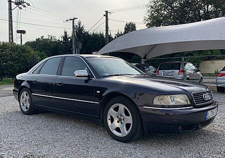 Audi A8 4.2 tiptronic quattro - Solar Dach