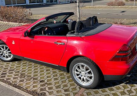 Mercedes-Benz SLK 200 - Roadster