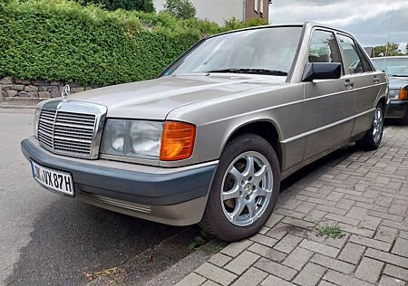 Mercedes-Benz 190