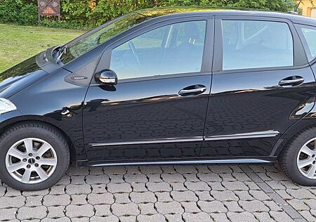 Mercedes-Benz A 150 ELEGANCE Mercedes Benz schwarz metallic