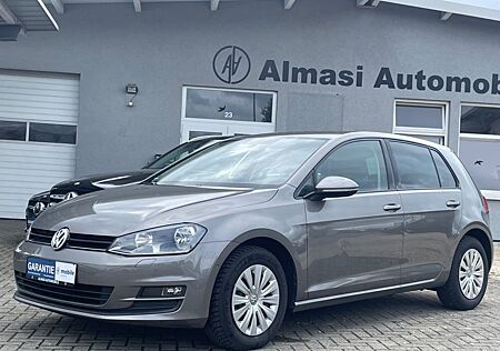 VW Golf Volkswagen VII Lim. Trendline BMT TÜV/SERVICE NEU