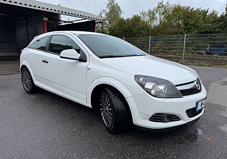 Opel Astra H GTC Selection