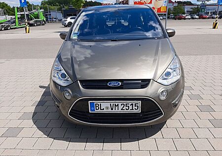 Ford S-Max 2,2 TDCi 147kW DPF Titanium S Titanium S