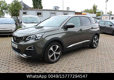 Peugeot 3008 1,2i/TEILLEDER/NAVI/SITZH/PARKASSI/KAMERA