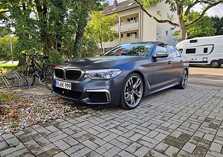 BMW 550 M550i xDrive A -