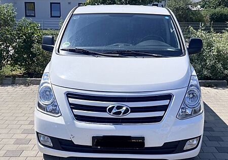 Hyundai H-1