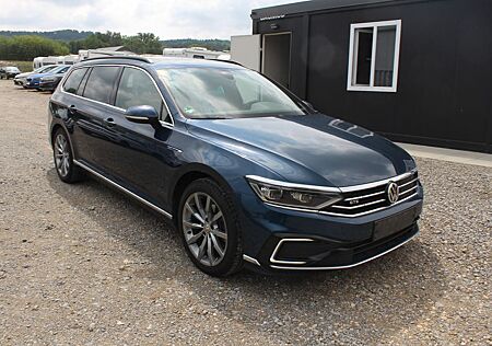VW Passat Volkswagen Variant GTE*LEDER*DIGITAL*PANO*MATRIX*18*