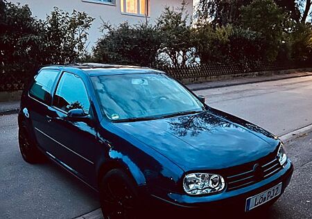 VW Golf Volkswagen 1.6 16V Special