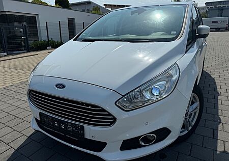 Ford S-Max *XENON*NAVI*KLIMATRONIK*7-SITZER*MTL*PDC*