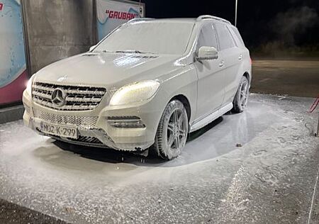 Mercedes-Benz ML 250 BlueTEC 4MATIC -