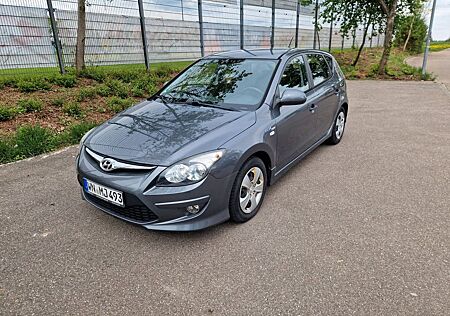 Hyundai i30 blue 1.4 Comfort