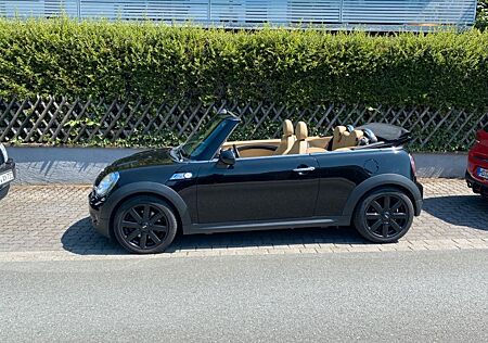 Mini Cooper S Cabrio - lesen lohnt sich!