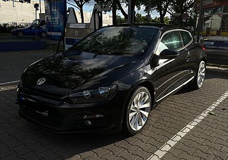 VW Scirocco Volkswagen 1.4 TSI DSG -