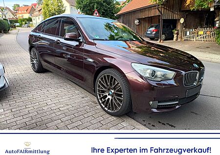 BMW 530d GT xDrive/HEAD-UP/STANDHZG/KAMERA/21''/NAVI