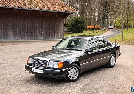 Mercedes-Benz E 320 E 320E Sportline - 80tkm, 1Lack2Hnd Top!