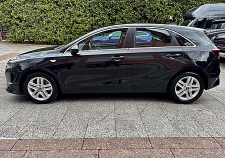 Kia Cee'd 1.5 T-GDI Vision *Navi*Kamera*Garantie*