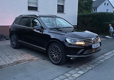 VW Touareg Volkswagen 3.0 V6 TDI SCR Tiptronic Porsche 21 Zoll