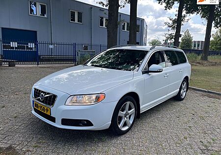 Volvo V70 2.4 D5 Momentum Bj 2011