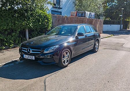 Mercedes-Benz C 220 d T Autom. AHK, Temp, Navi, SHZ, Park