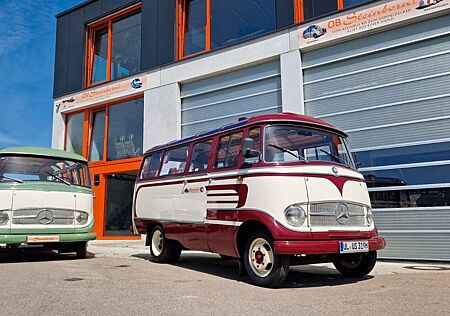 Mercedes-Benz Sprinter Vorgänger O 319 Samba mit Faltdach AC