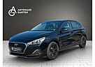 Hyundai i30 Select 1.4 Kamera/NAVI/SHZ/Klima/Scheckheft
