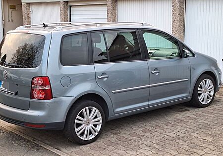 VW Touran Volkswagen 1.4 TSI Scheckheft gepflegt Preis VB