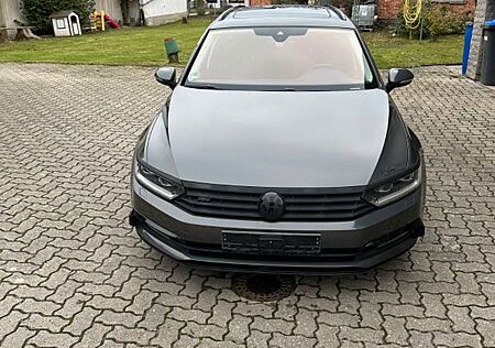 VW Passat Variant Volkswagen 2.0 TDI SCR DSG BMT 4MOT Highl.