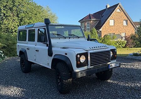 Land Rover Defender 110 TD4 Station Wagon