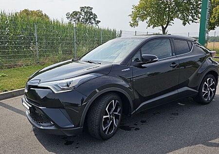 Toyota C-HR 1.8-l-VVTi Hybrid Team Deutschland Team...