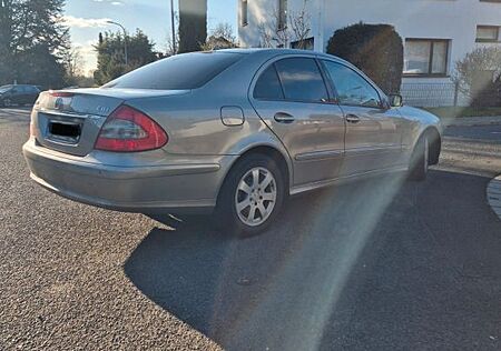 Mercedes-Benz E 280 CDI CLASSIC