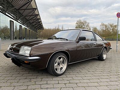 Opel Manta 2.8 E Automatik mit 6 Zylinder Commodore