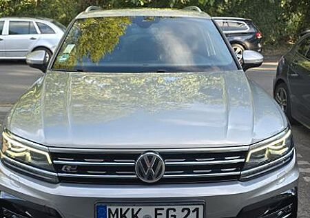 VW Tiguan Volkswagen 2.0 TDI SCR 176kW DSG 4MOTION Highlin...