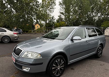 Skoda Octavia Combi 1.6 Ambiente*Tüv 7/2026
