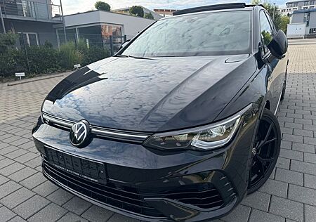 VW Golf Volkswagen VIII R 4M PANO*NAVI*LEDER*AKRAPOVIC*CAM*PDC