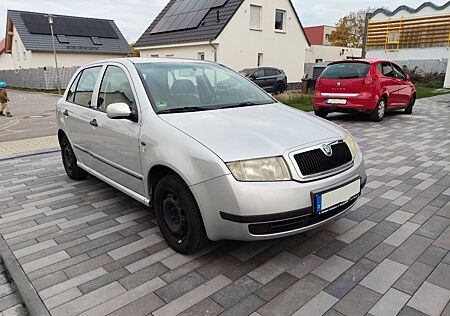 Skoda Fabia Combi 1.4 16V Comf. FAST NEUE Winterreifen