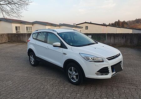 Ford Kuga 1,5 EcoBoost 4x4 134kW Titanium Autom. ...