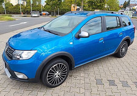 Dacia Logan MCV TCe 90 Stepway 8-Fach bereift