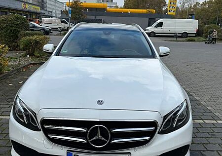 Mercedes-Benz E 200 d T Autom. -