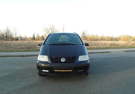 VW Sharan Volkswagen 1.9TDI tiptronic Family HU 10/26
