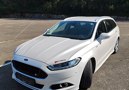 Ford Mondeo 2.0 tdi St line titanium