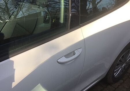 VW Golf Volkswagen 1.2 TSI 63 kW Style Style