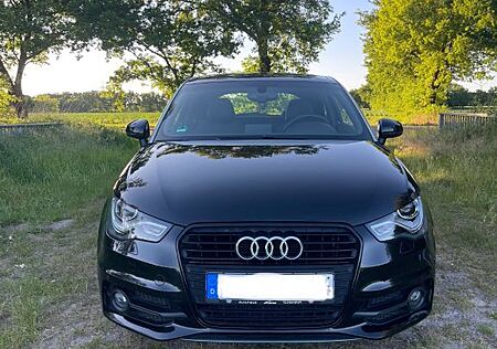 Audi A1 1.4 TFSI S line Vollausstattung Sport