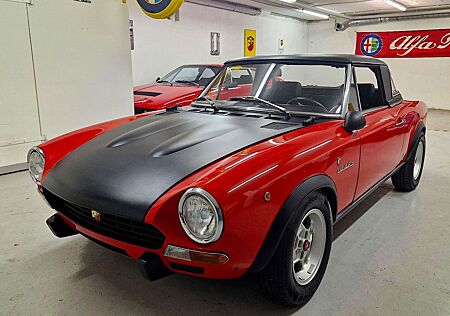 Fiat 124 Spider 124 Abarth Rally Replika