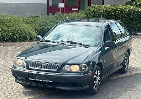 Volvo V40 1.8 Special TÜV 7-2027 Neu