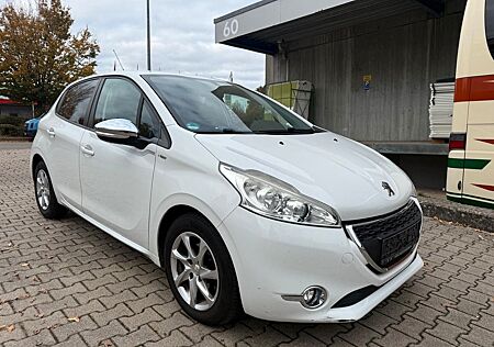 Peugeot 208 Style *Klima*