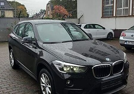 BMW X1 sDrive18i -