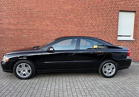 Volvo S60 Lim. D5 Momentum"Automatik"SiHz"Xenon"PDC