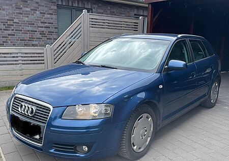Audi A3 1.6 Attraction Sportback Attraction